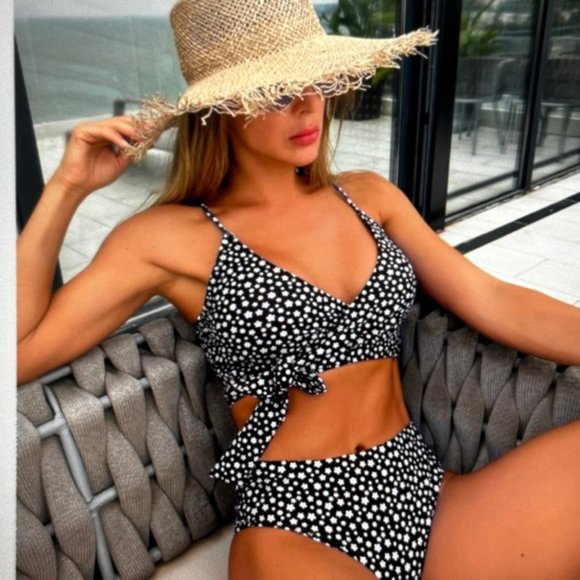 Brand New Ditsy Floral Print Knot Bikini Swimsuit Various - Picture 1 of 5